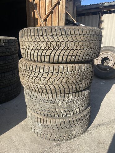 Шины: Продаю шины с дисками На спринтер любых видов Есть на запаску есть — 24