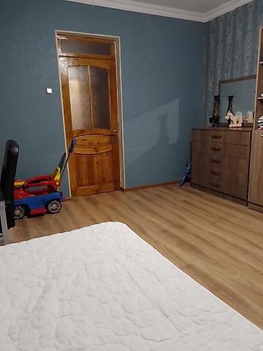 zabrat ev: Binəqədi qəs., 5 otaqlı, Yeni tikili, m. Azadlıq Prospekti, 4 kv. m — 4
