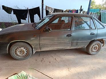 самурай е 60: Daewoo Nexia: 2005 г., 1.6 л, Механика, Бензин, Седан — 3