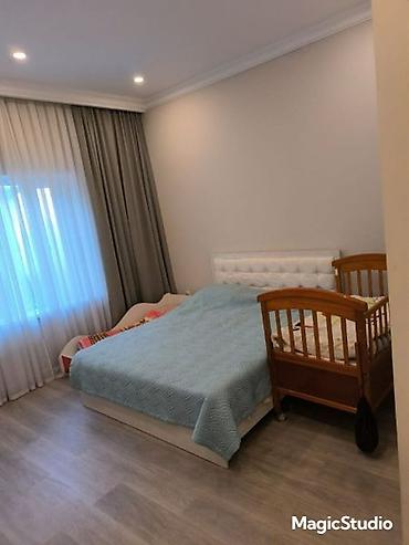 Продажа коттеджей и домов: ✨ Уютный Дом 📍 Локация: г. Бишкек, ж/м Ак-Ордо1! 🏠 Площадь: 125.6 м² — 8