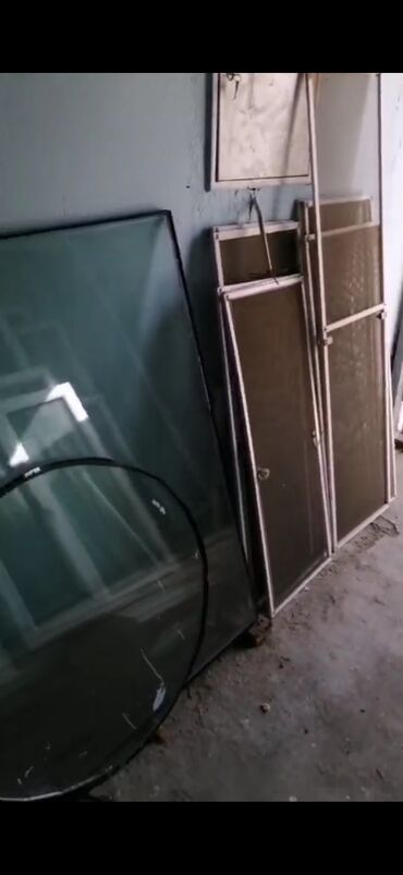pencere modelleri: Məhsul: Şüşə və PVC/ qapı-pəncərə. 8 dənə pəncərə bir gapı şüşələri