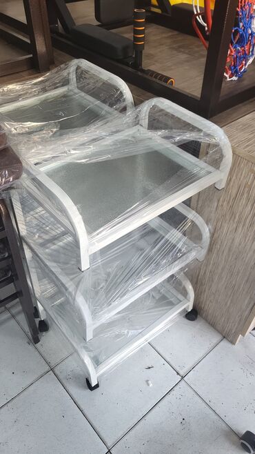 Salon, tibbi mebel dəsti: Tibbi refler 40 azndan başlayir Her nov salon Mallarinin topdam ve — 4