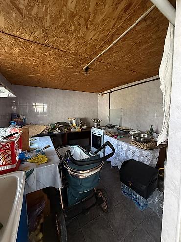 Продажа коттеджей и домов: Продается дом в Ж/м Ак-Орго по ул. Жетиген ближе к Ахунбаева Дом — 12