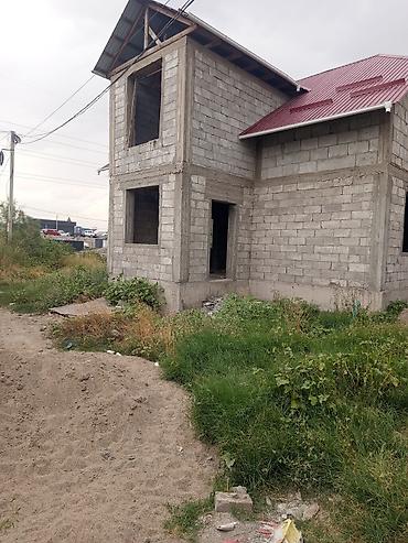 особняк дом: Продаётся капитальный дом с участком, огороженный высоким декоративным — 8