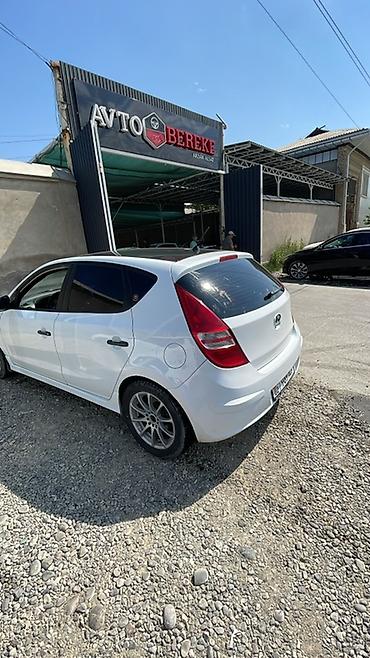 хюндай ай 20: Hyundai i30: 2010 г., 1.6 л, Автомат, Бензин, Хэтчбэк — 3