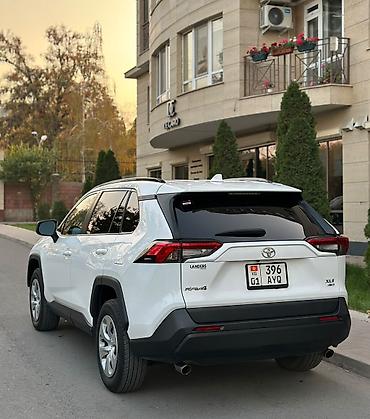 avalon 2017: Toyota RAV4: 2021 г., 2.5 л, Автомат, Бензин, Кроссовер — 5