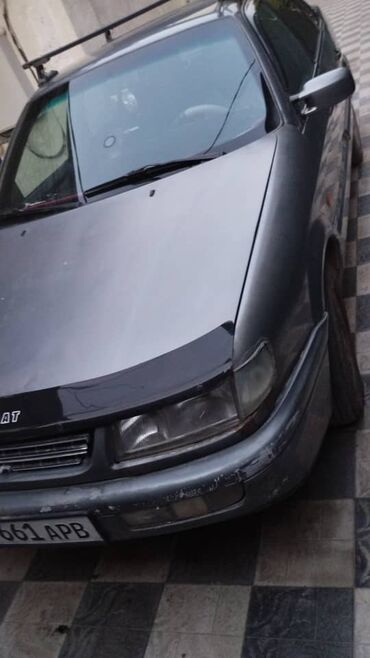 Volkswagen: Volkswagen Passat: 1993 г., 2 л, Механика, Бензин, Седан