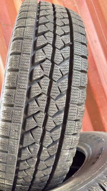 Шины: Шины 225 / 75 / R 16, Зима, Б/у, Комплект, Грузовики/Автобусы, Япония, Bridgestone — 9