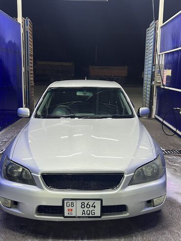 аралаш уналар: Toyota Altezza: 2003 г., 2 л, Автомат, Бензин, Седан