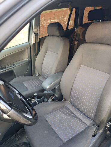 Ford: Ford Mondeo: 2003 г., 1.8 л, Механика, Бензин, Универсал — 9