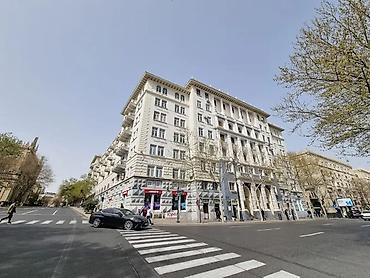 eksperimental binalar: Bakı, 3 otaqlı, Köhnə tikili, 90 kv. m — 1