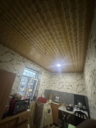 Köhnə tikili: Satılır: Mənzil (şəkillərdə göstərilən) - Plan: 2 otağa çevrilə — 12