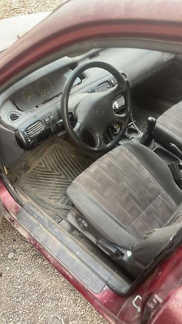 chevrolet cobolt: Mazda 626: 1993 г., Механика, Бензин, Седан — 4