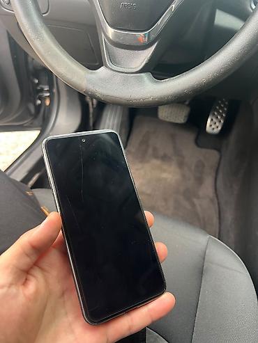 iphone 18 pro: Infinix HOT 50i, 128 GB, rəng - Boz, Face ID — 3