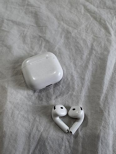 Аудиотехника: Зымсыз ичине салынуучу кулакчындар, Apple, AirPods 4, Колдонулган — 5