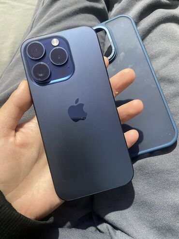 чехлы на айфон xs max: IPhone 15 Pro, Колдонулган, 128 ГБ, Көк, Заряддоочу түзүлүш, Коргоочу айнек, Каптама, 95 %