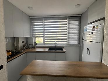 binə əmlak: Bakı, Bakıxanov qəs., 4 otaqlı, Köhnə tikili, 75 kv. m — 3