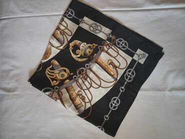 Šalovi: Prelepe i elegantne marame — 10