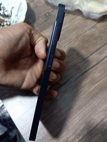 Telefon yeni alinib problemi yoxdu sadece ekranda cati var elden dusub