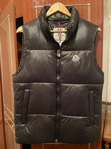 Куртки: Мужская куртка, L (EU 40), Moncler, Новый, цвет - Черный, Самовывоз, Платная доставка