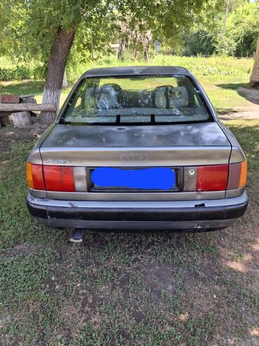 Audi: Audi S4: 1992 г., 2.3 л, Механика, Газ, Седан