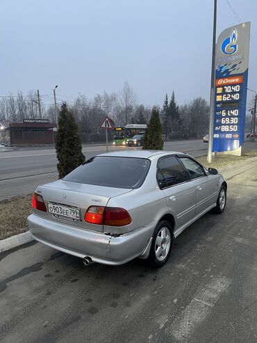 Honda: Honda Civic: 2000 г., 1.5 л, Автомат, Бензин, Седан