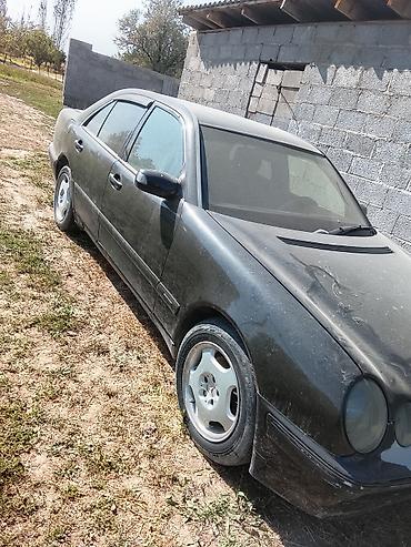 Mercedes-Benz E-Class: 2000 г., 2.2 л, Механика, Дизель, Седан