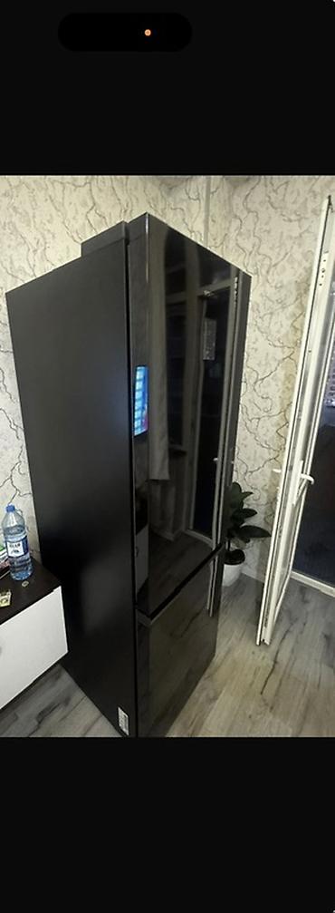 gencede xaladenik: İşlənmiş 2 qapılı Samsung Soyuducu Satılır, rəng - Qara, Təkərli — 4