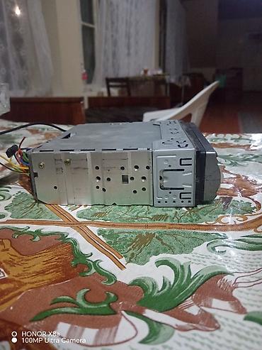 aparatura kredit: JVC KD-S73R avtomobil maqnitofonu - Güc: 45W x4 çıxış (4 kanallı — 3
