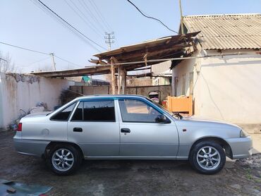 Daewoo: Daewoo Nexia: 2010 г., 1.5 л, Механика, Бензин, Седан