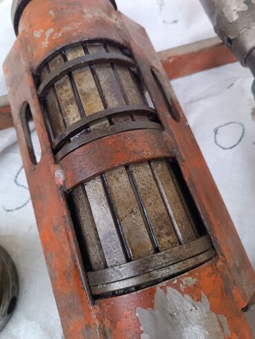 Масло, консервы: Шнековый Маслопресс.Маслобойка . только шнек вал и стол. рабочий — 8