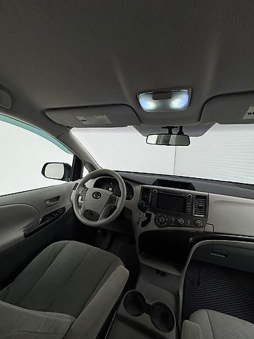 e klass: Toyota Sienna: 2010 г., 3.5 л, Автомат, Бензин, Минивэн — 7