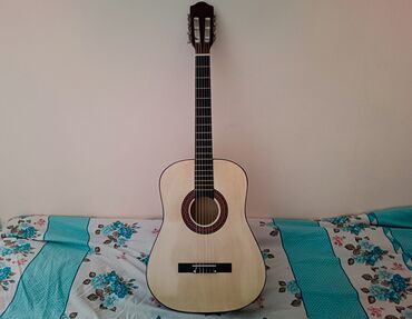 İnformatika: Klassik gitara, Yeni, Pulsuz çatdırılma