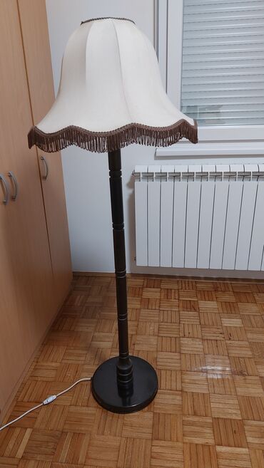 sijalica na akumulator: Podna lampa, bоја - Bež, Upotrebljenо na lalafo.rs sijalica na akumulator: Podna lampa, bоја - Bež, Upotrebljenо