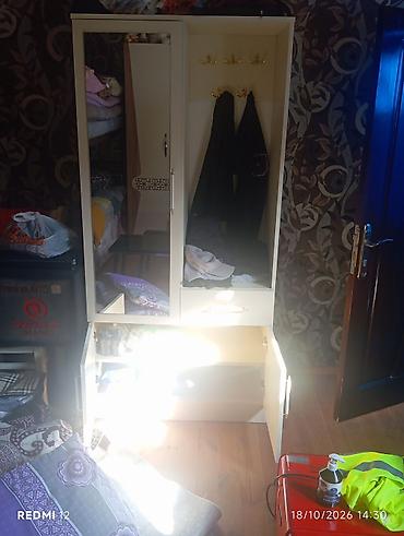 Yeni, 2 qapılı, Güzgülü, Bej, Taxta, Açılan, Düz dolab lalafo.az -da Yeni, 2 qapılı, Güzgülü, Bej, Taxta, Açılan, Düz dolab