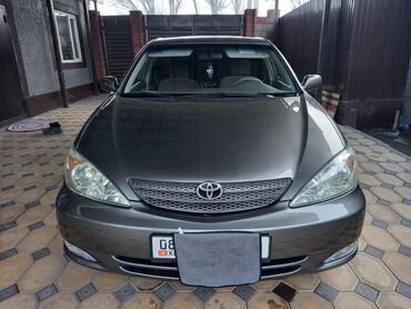 Toyota: Toyota Camry: 2003 г., 2.4 л, Механика, Бензин, Седан