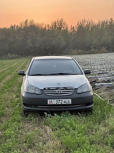 Toyota Corolla: 2002 г., 1.6 л, Автомат, Бензин, Седан