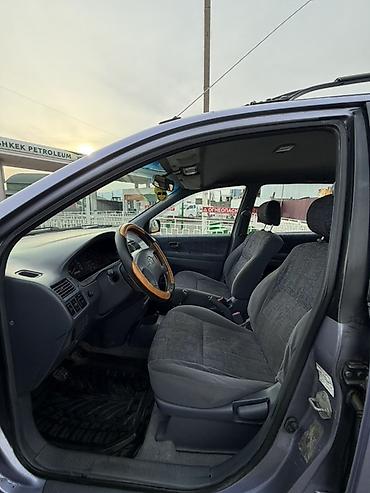 Toyota: Toyota Picnic: 1997 г., 2 л, Механика, Бензин, Минивэн — 9