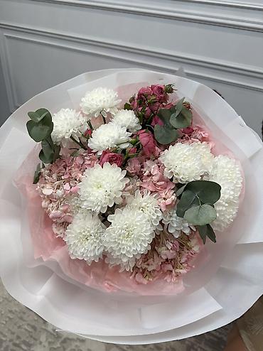 букет роз: Красивые букеты все по 2000с, цена ДОГОВОРНАЯ. по вопросам пишите в — 7
