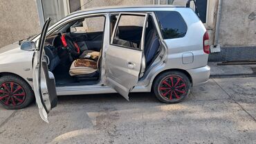 Mitsubishi: Mitsubishi Space Star: 2001 г., 1.3 л, Механика, Бензин, Универсал — 11