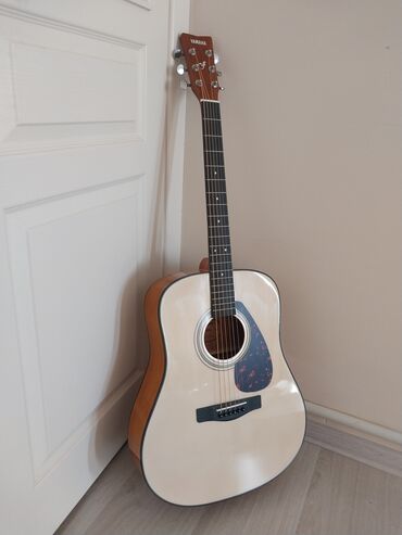 гитара цена: "YAMAHA F600" Срочно продаётся акустическая гитара Ямаха Ф600 в
