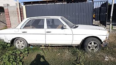 mers 817: Mercedes-Benz W123: 1983 г., 2.3 л, Механика, Бензин, Седан — 2