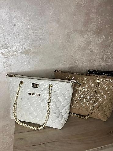 Putni koferi i torbe: GUESS ženska torba + novčanik – set - Elegantan set sastavljen od — 18