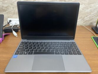 toxunma çanta: Processor ram yaddash shekillerde chekilib . Adabpteri karobkasi