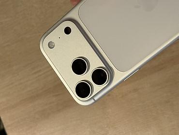 Apple iPhone: IPhone 17 Pro Max, Новый, 512 ГБ, Серебристый — 1