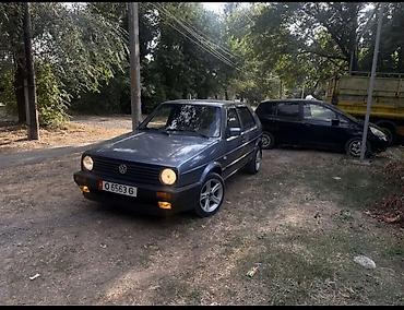Volkswagen Golf: 1988 г.