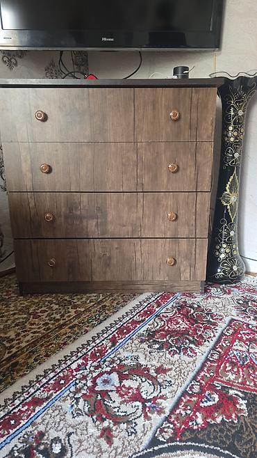 mingəcevir mebel: Taxta komod / çekmecəlik - Material: ağac teksturalı laminat - Rəng — 1