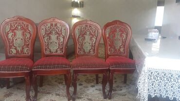 нужен плотник в Кыргызстан | ДРУГИЕ СТРОЙУСЛУГИ: Продаю стулья хорошие, добротные 10шт + 2шт.В подарок нужен ремонт