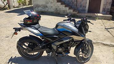 bajaj pulsar: Bajaj 200 sm3, 2024 il — 3