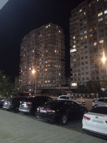Xətayi rayonu baş polis idarəsinin yaninda Sadiqcan kucəsi 11 nömrəli